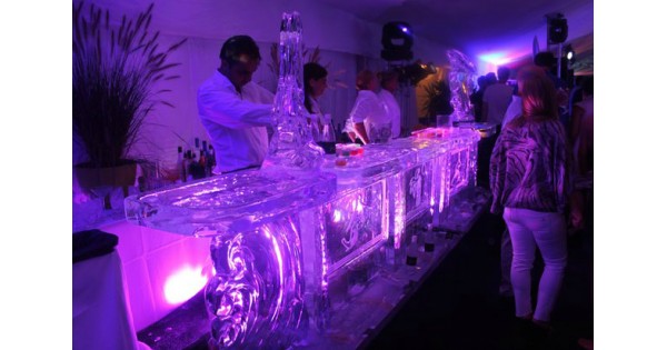 120LBS SOLID ICE - Weekend Party Ice Luge — Ice Mill